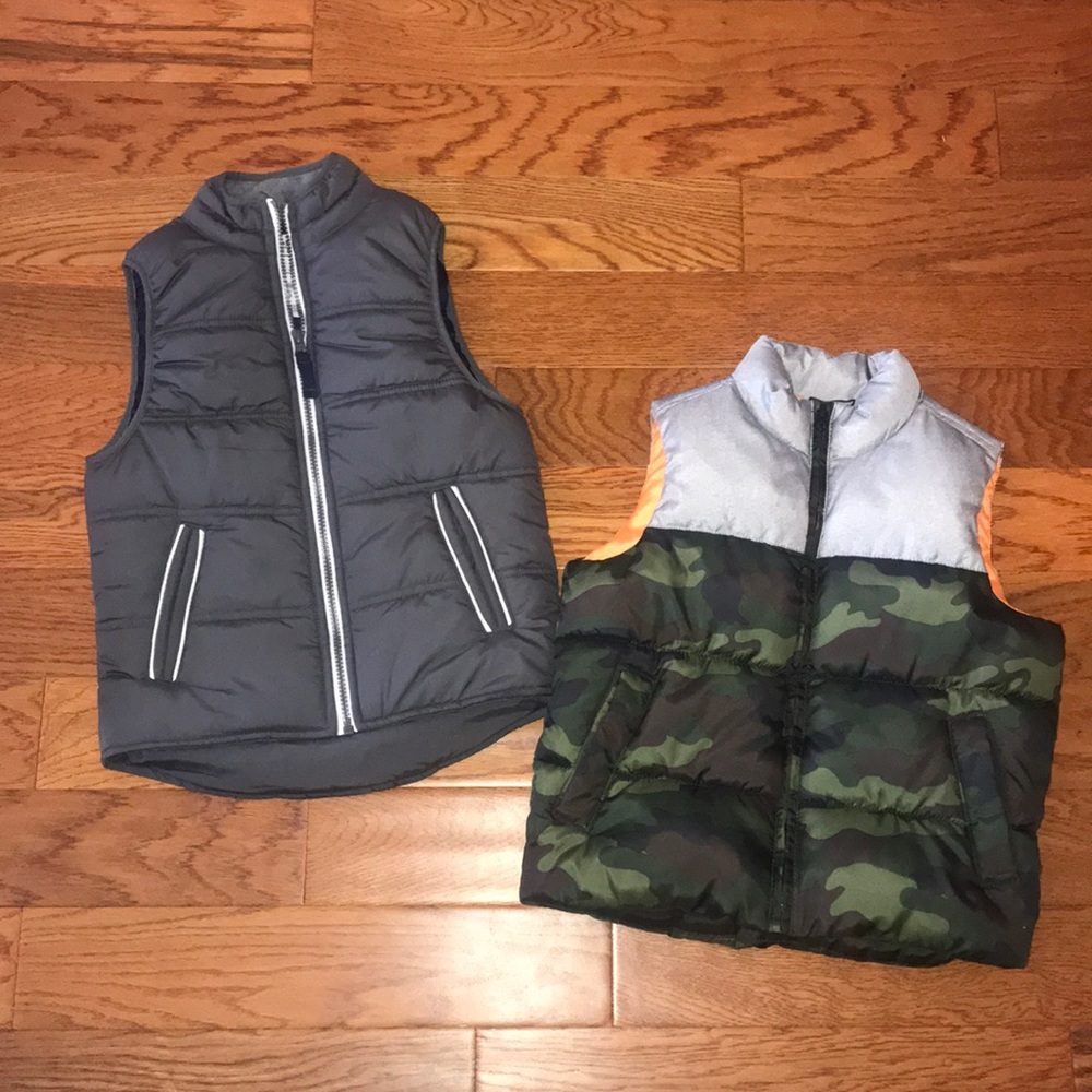 Set of boys puffer vests-like new condition!